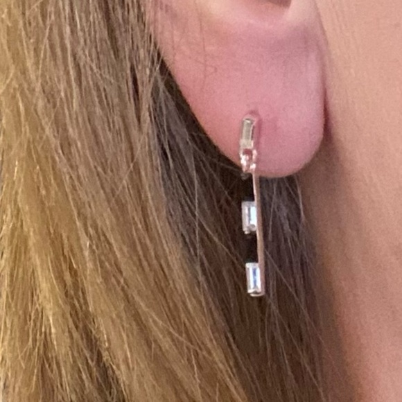 Art Deco Drop Earrings with Stud Posts in Black Onyx and Rhinestone Decor - Picture 3 of 3